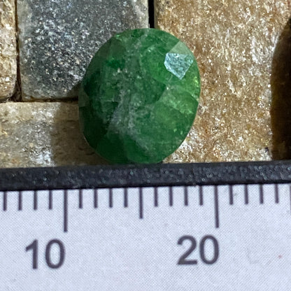 TSAVORITE GARNET RARE GEMSTONE : MERELANI HILLS, LELETANI MOUNTAINS, TANZANIA 4.36Ct MFG6006