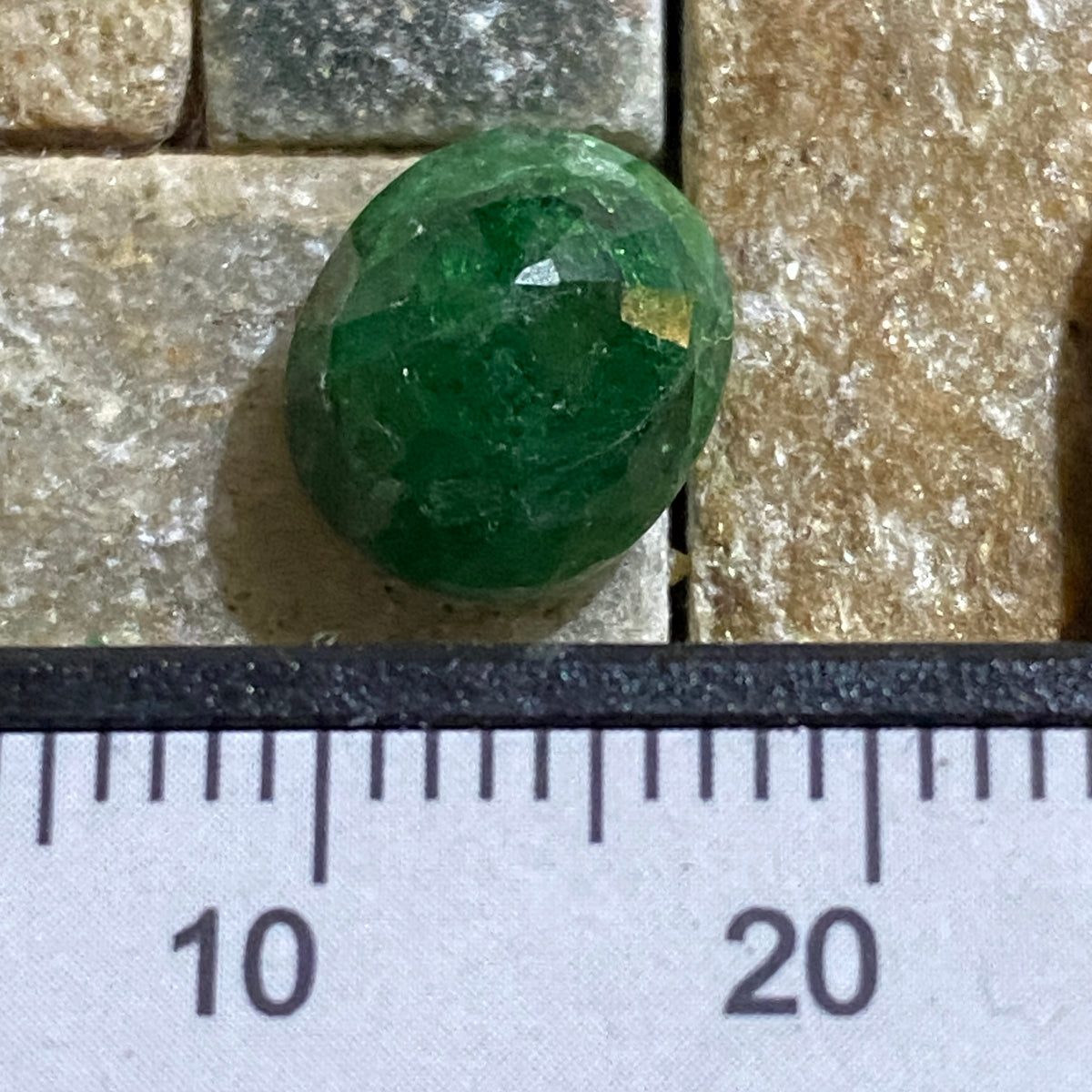 TSAVORITE GARNET RARE GEMSTONE : MERELANI HILLS, LELETANI MOUNTAINS, TANZANIA 4.36Ct MFG6006