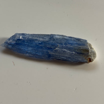 KYANITE x 6 CRYSTAL BLADES - QUSONG, LHOKA, TIBET. TOTAL 22g. MF3505