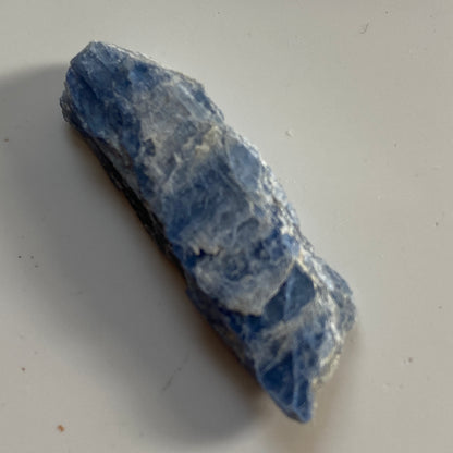 KYANITE x 6 CRYSTAL BLADES - QUSONG, LHOKA, TIBET. TOTAL 22g. MF3505