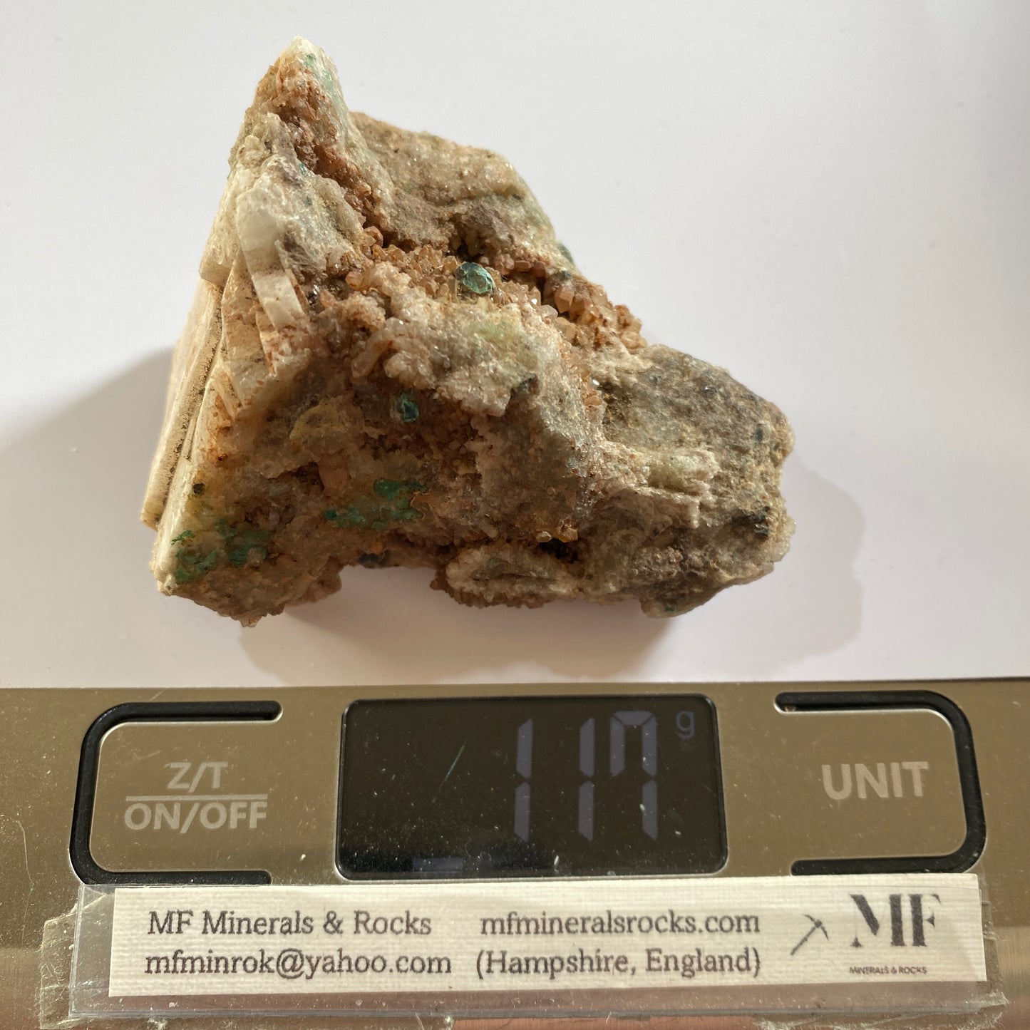 QUARTZ/CHRYSOCOLLE/MALACHITE ETC DE LA MINE LLECHWEDD, PAYS DE GALLES. 114g MF784