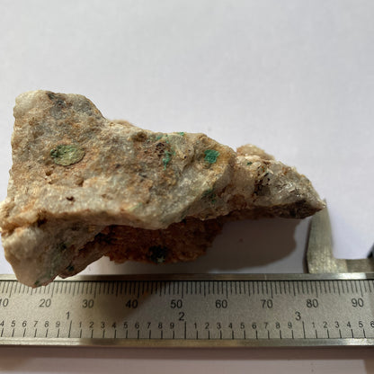 QUARTZ/CHRYSOCOLLE/MALACHITE ETC DE LA MINE LLECHWEDD, PAYS DE GALLES. 114g MF784