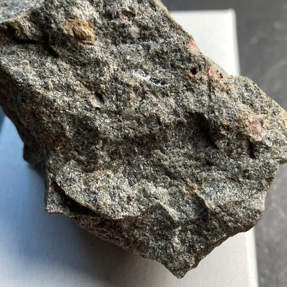 PINAKIOLITE ETC IN SKARN, LANGBAN MINE, SWEDEN 84g MF1483