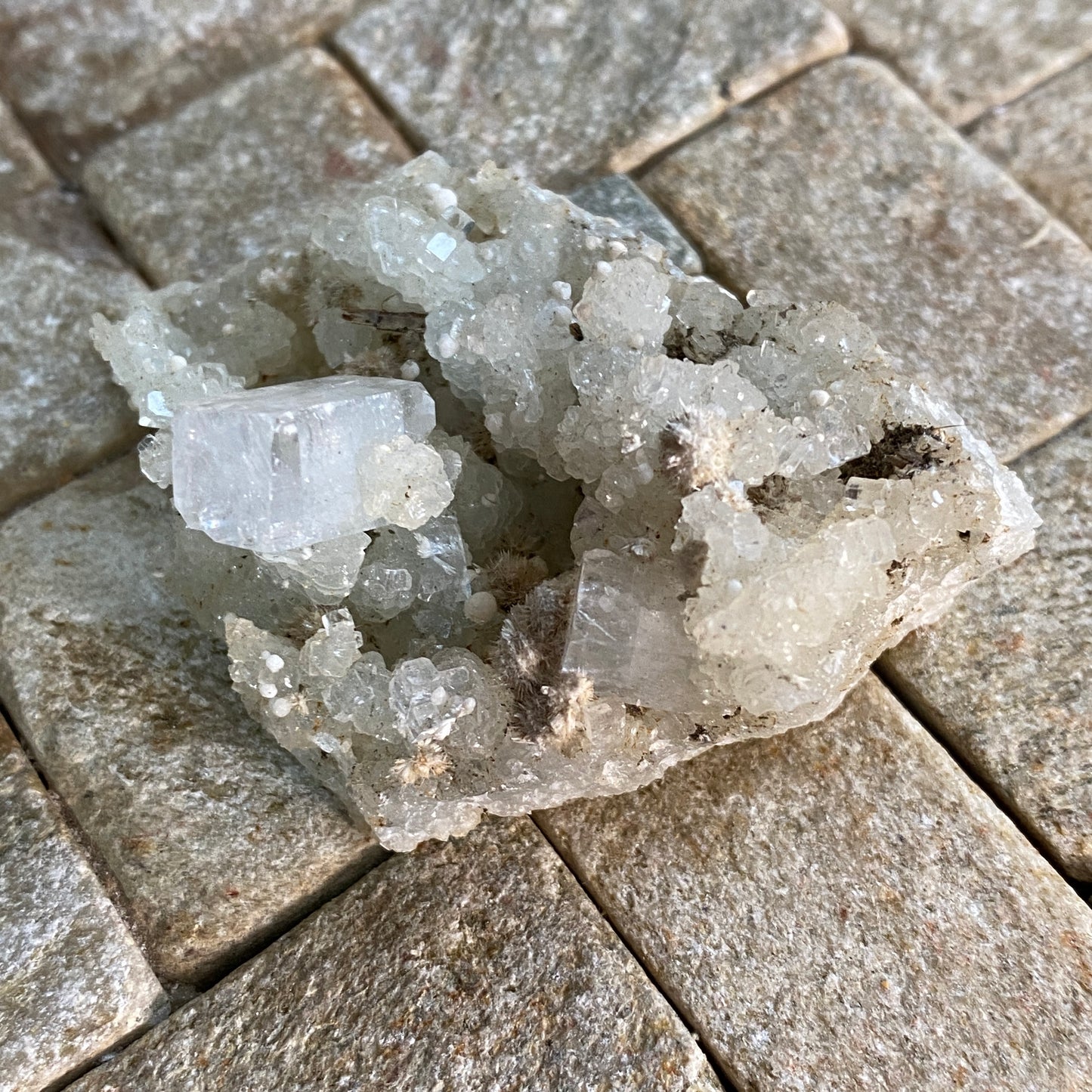 APOPHYLLITE WITH PREHNITE ETC - PUNE, MAHARASHTRA, INDIA 40g MF3159