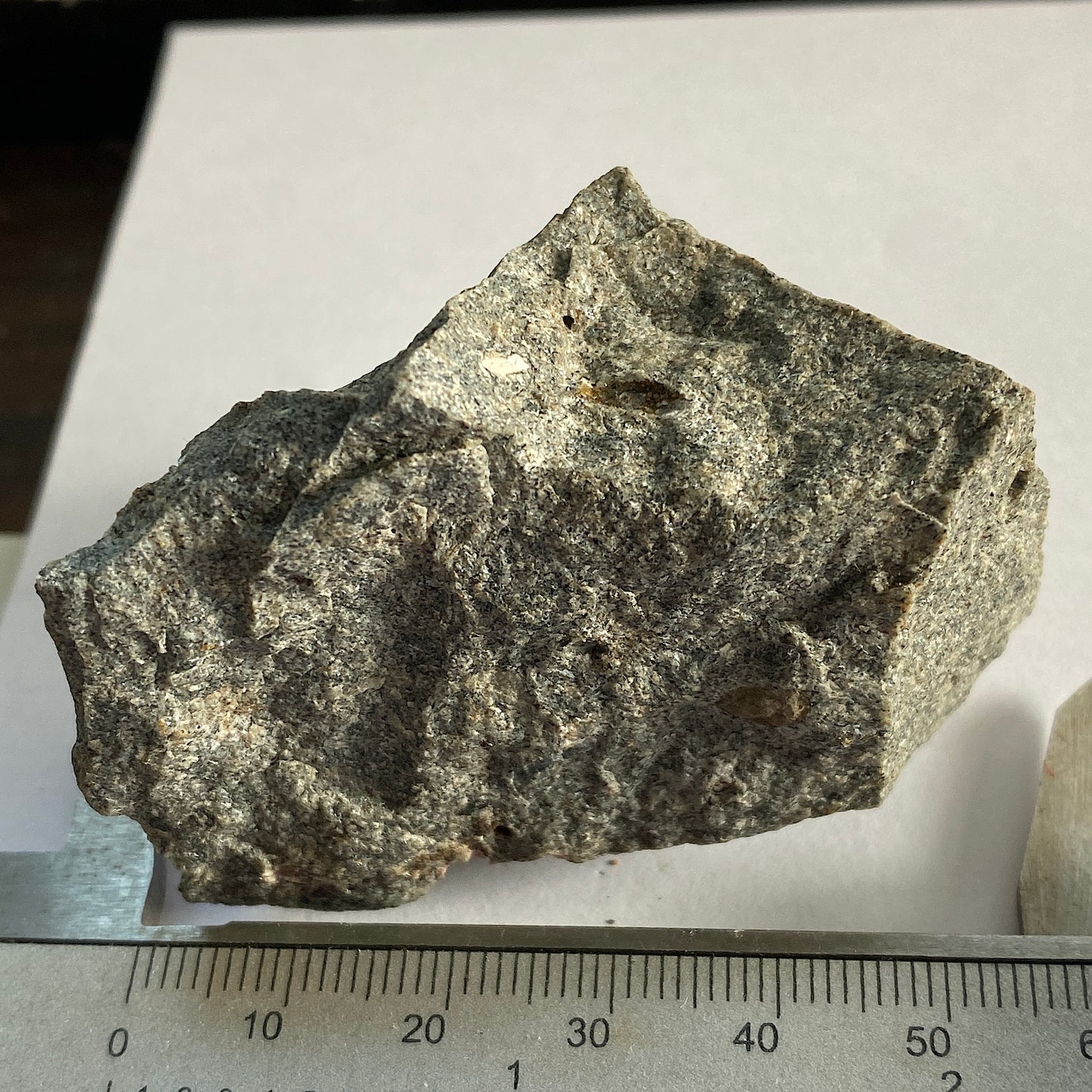 PINAKIOLITE ETC IN SKARN, LANGBAN MINE, SWEDEN 84g MF1483