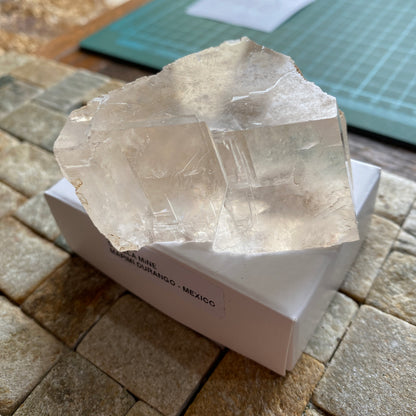 CALCITE MOST UNUSUAL : OJUELA MINE, MAPIMI, DURANGO, MEXICO  135g. MF5378