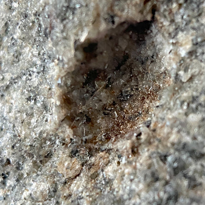 PINAKIOLITE ETC IN SKARN, LANGBAN MINE, SWEDEN 84g MF1483