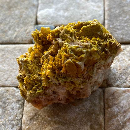 PYROMORPHITE : MEXICO MINE, CALDBECKS, CUMBRIA, ENGLAND 32g. MF5385