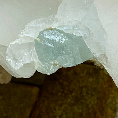 AQUAMARINE IN QUARTZ WITH ALBITE - SHIGAR VALLEY, PAKISTAN