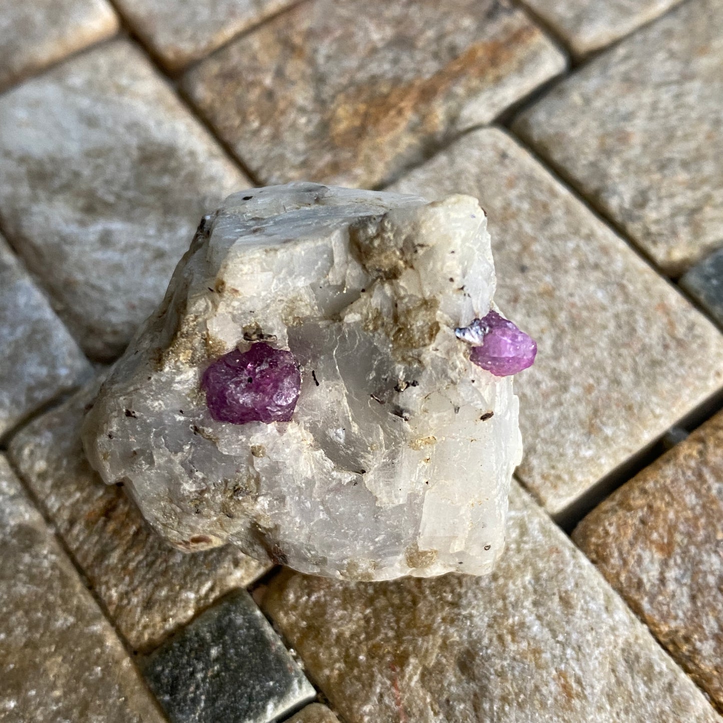 RUBY CORUNDUM ON MATRIX - HUNZA VALLEY, GILGIT-BALTISTAN, PAKISTAN  29g MF9946