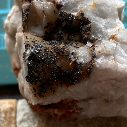 SPECULARITE ON QUARTZ : BOTALLACK MINE, ST JUST, CORNWALL 55g MF5388