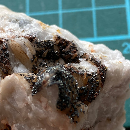 SPECULARITE ON QUARTZ : BOTALLACK MINE, ST JUST, CORNWALL 55g MF5388