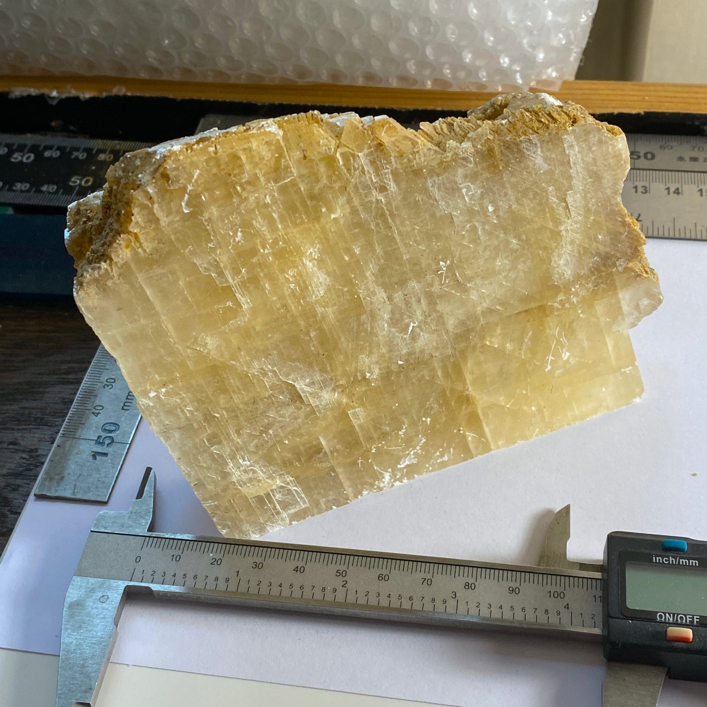 CALCITE - LARGE SPECIMEN FROM BOWERS QUARRY, ISLE OF PORTLAND, DORSET 700g MF9846