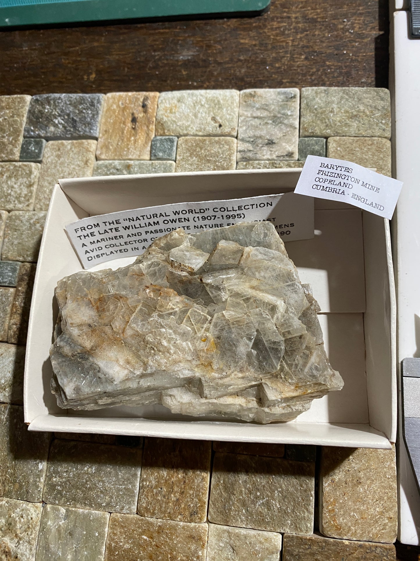 BARYTE : FRIZINGTON MINE, COPELAND, CUMBRIA, ENGLAND. 311g MF4718