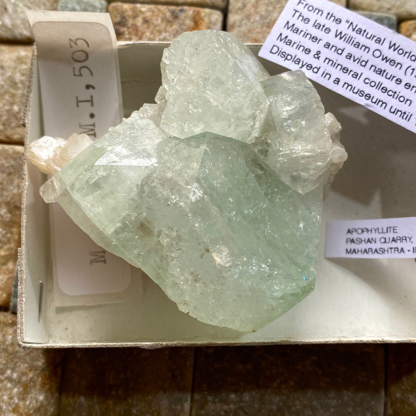 APOPHYLLITE DE LA CARRIÈRE DE PASHAN, MAHARASHTRA, INDE 60g MF806