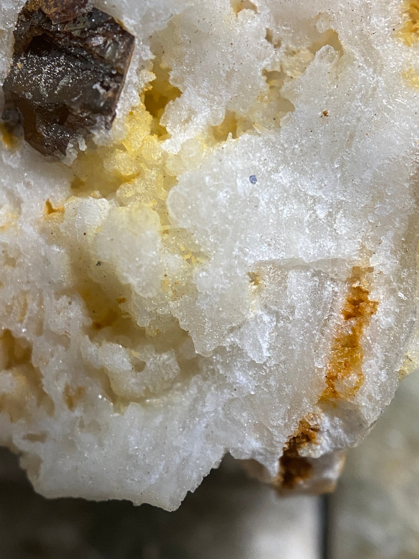 PACHNOLITE/SIDERITE [ETC] : IVIGTUT MINE, ARSUK FJORD, GREENLAND 58g MF4722