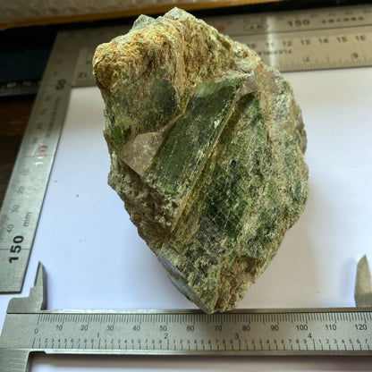 DIOPSIDE - IMPRESSIVE LAGE SPECIMEN - HUSAB MIEN, ERONGO, NAMIBIA 822g MF2097