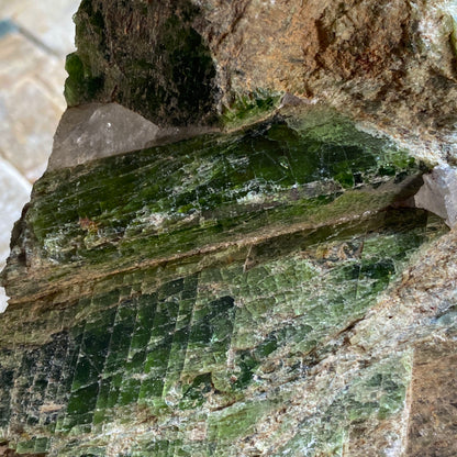 DIOPSIDE - IMPRESSIVE LAGE SPECIMEN - HUSAB MIEN, ERONGO, NAMIBIA 822g MF2097