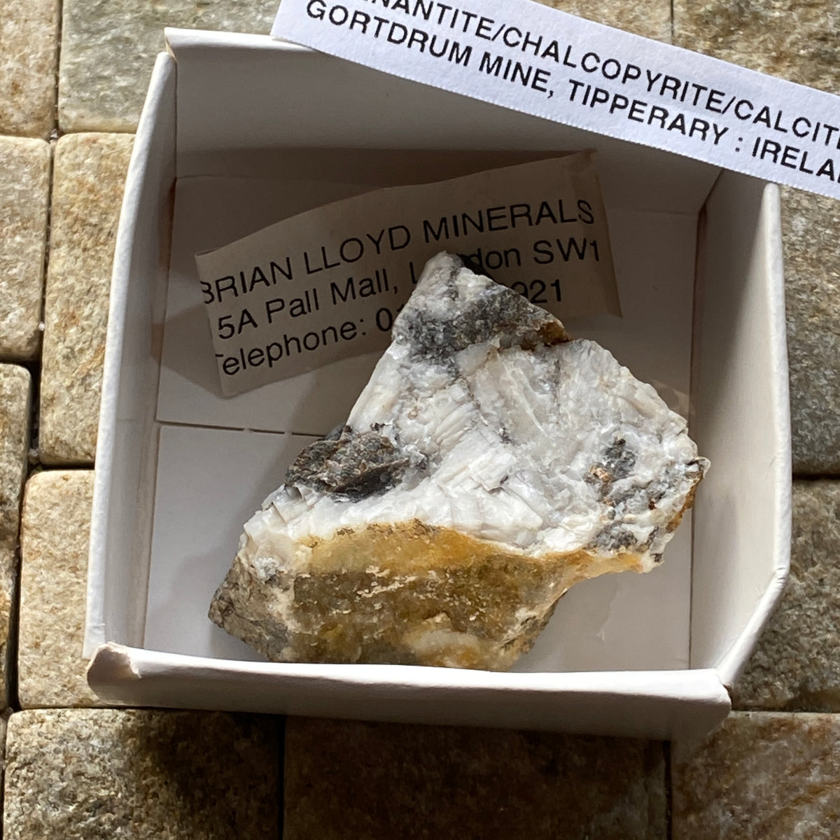 TENNANTITE/CALCITE/CHALCOPYRITE ETC : GORTDRUM MINE, TIPPERARY, IRELAND 27g. MF5395