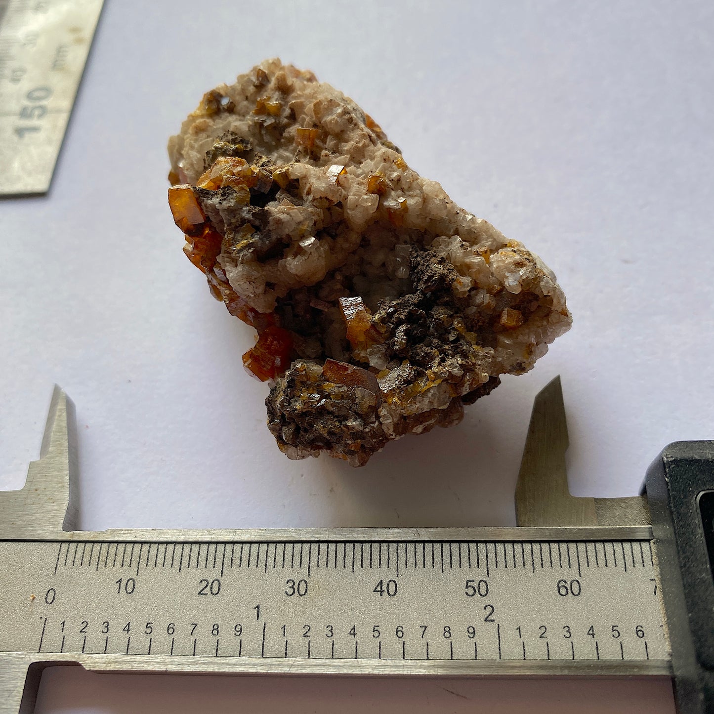 WULFENITE [ETC] - ERUPCION MINE, LPOS LAMENTOS, CHUHUAHUA, MEXICO 67g. MF823