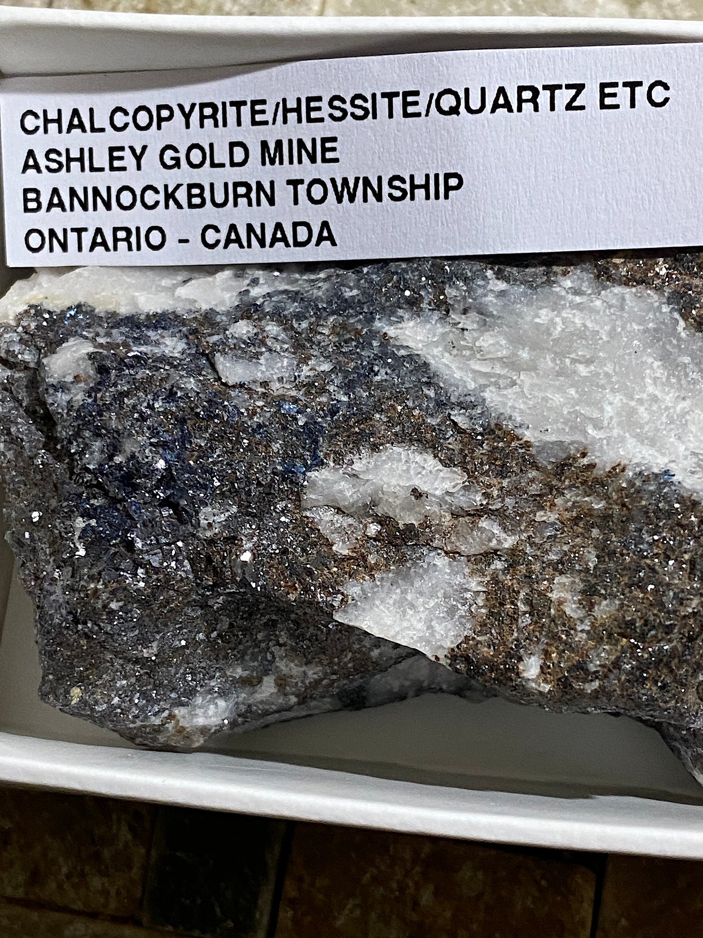 CHALCOPYRITE/HESSITE/QUARTZ ETC : ASHLEY MINE, ONTARIO, CANADA
