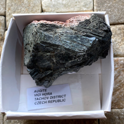 AUGITE : VICI HORA, TACHOV DISTRICT, CZECH REPUBLIC. 55g MF5396