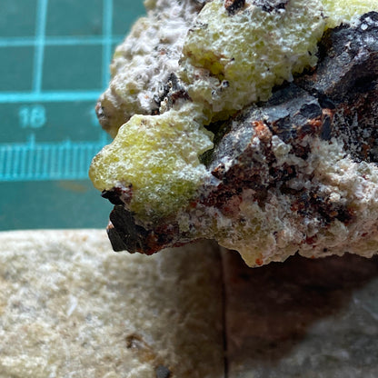 MOTTRAMITE ETC ON CALCITE - TSUMEB MINE, OSHIKOTO, NAMIBIA 110g MF830