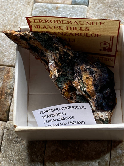 FERROBERAUNITE [ETC] : GRAVEL HILL MINE, PERRANZABULOE, CORNWALL. 26g MF4726