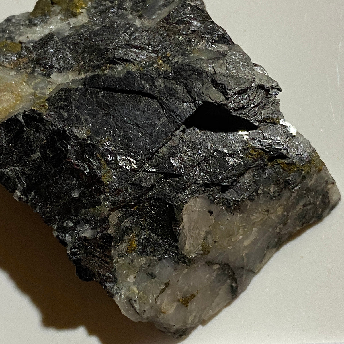WOLFRAMITE (FERBERITE) : RARE FROM PENBERTHY CROFT MINE, ST HILARY, CORNWALL. 77g MF5398