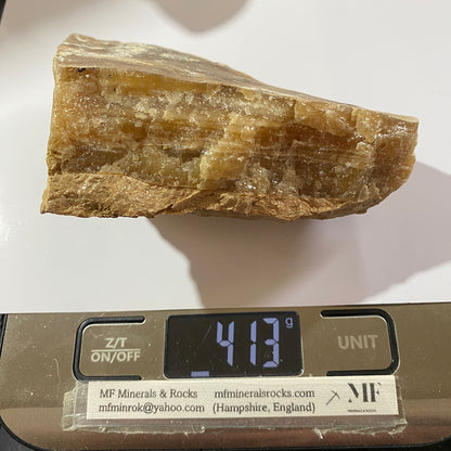 CALCITA EN BANDAS DE LA CANTERA DEL ALMIRANTAZGO, ISEL DE PORTLAND, DORSET 411g MF879