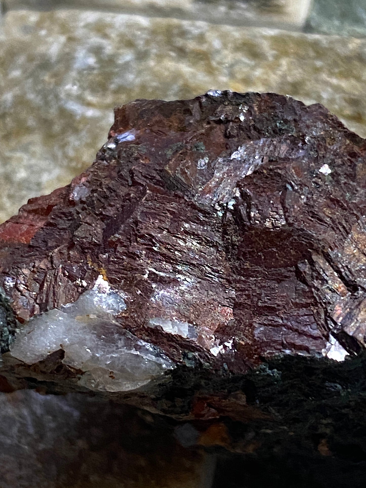 SIDERITE/QUARTZ : ST IVES CONSOLS, HIGHER STENNACK, CORNWALL. 24g MF4727
