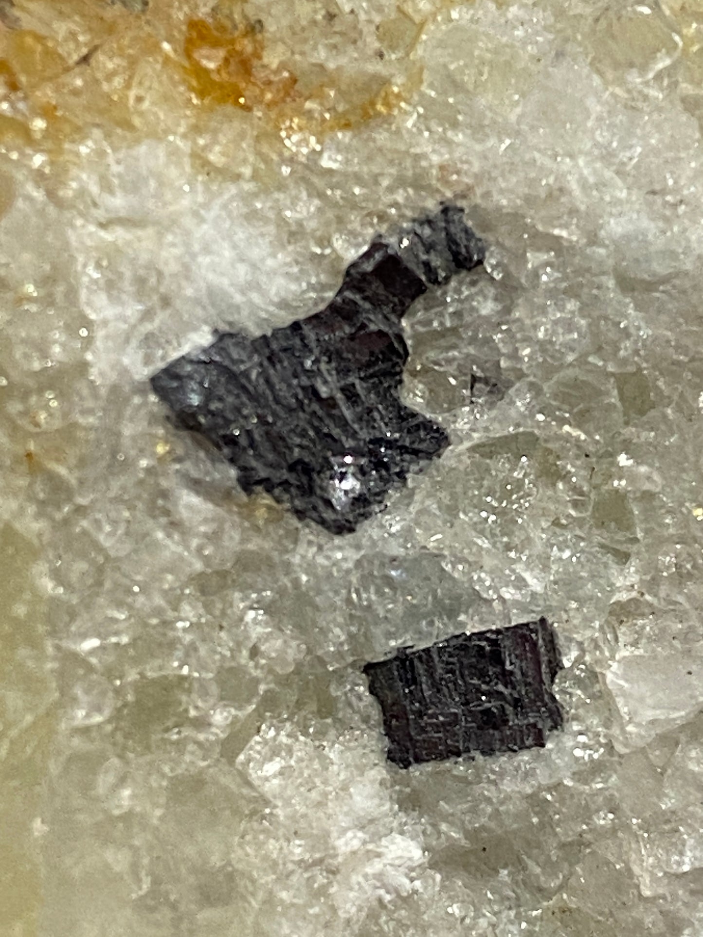 SANDSTONE-QUARTZ-FLUORITE-GALENA SEQUENCE : LADY WASH MINE, DERBYSHIRE, 360g MF4728