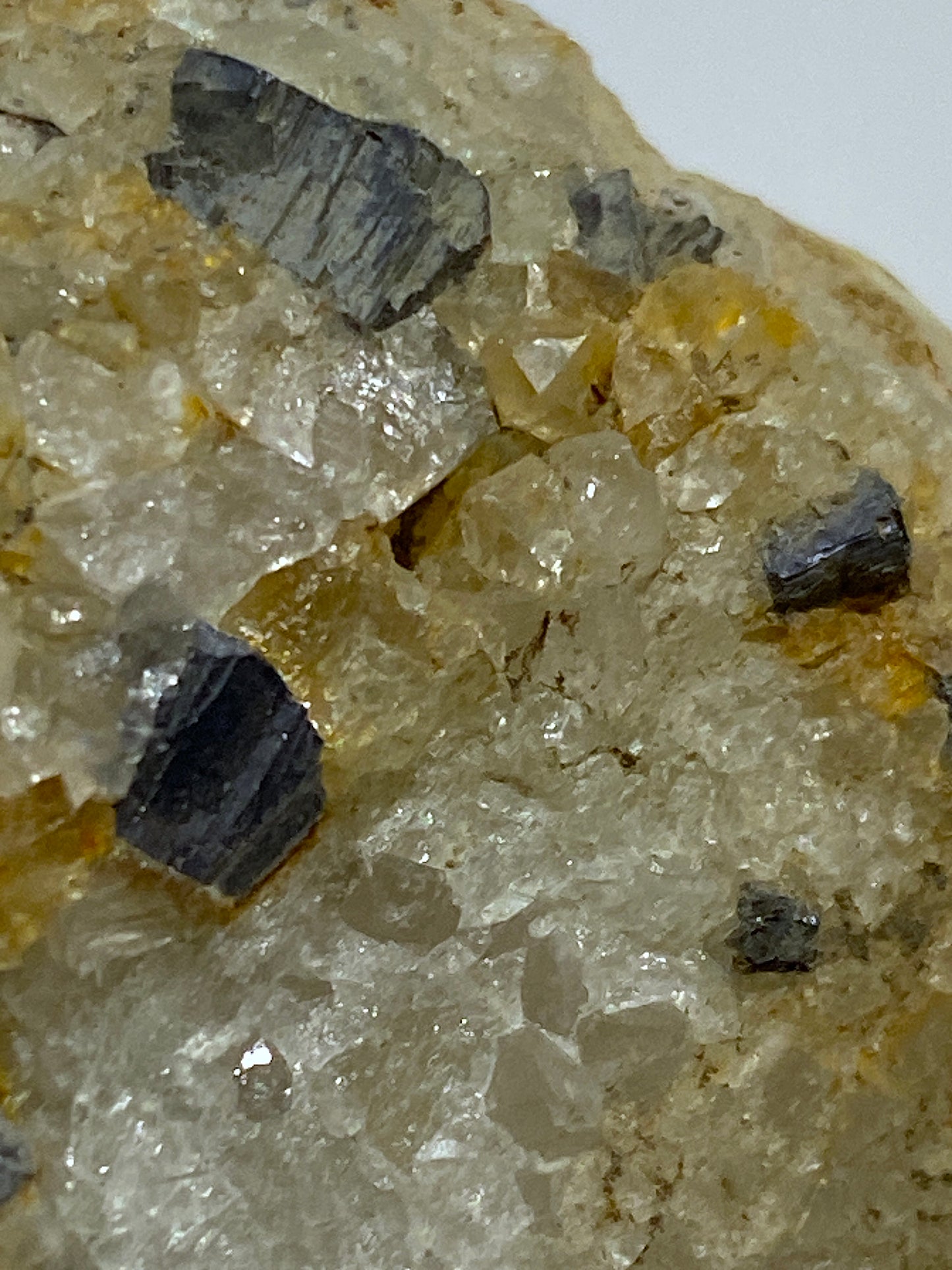 SANDSTONE-QUARTZ-FLUORITE-GALENA SEQUENCE : LADY WASH MINE, DERBYSHIRE, 360g MF4728