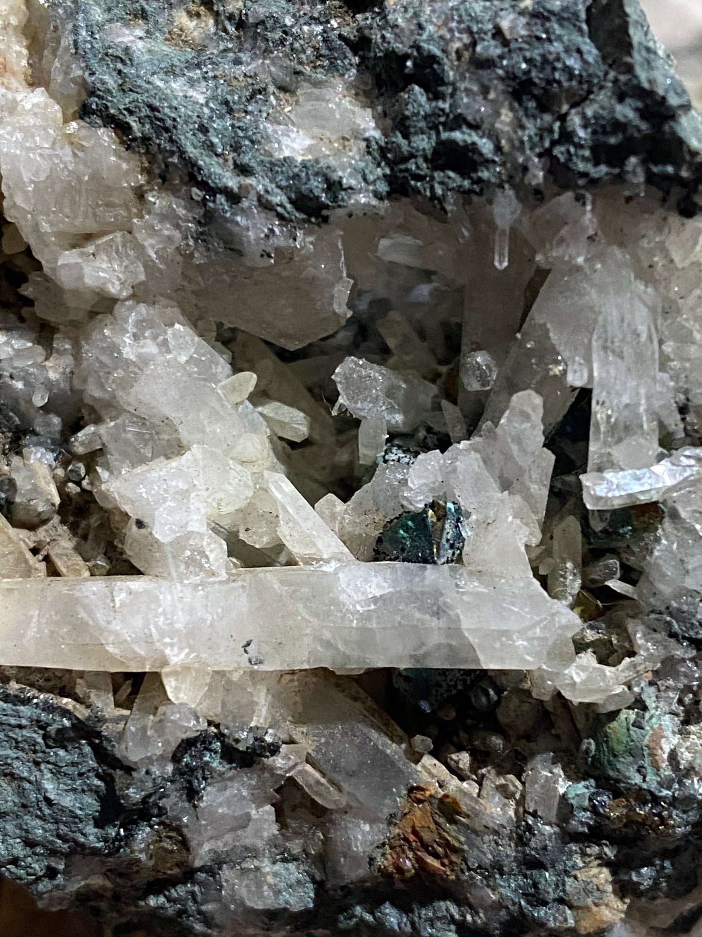 QUARTZ ETC ETC : CRADDOCK MOOR MINE, ST CLEER, CORNWALL ENGLAND. 202g MF4729