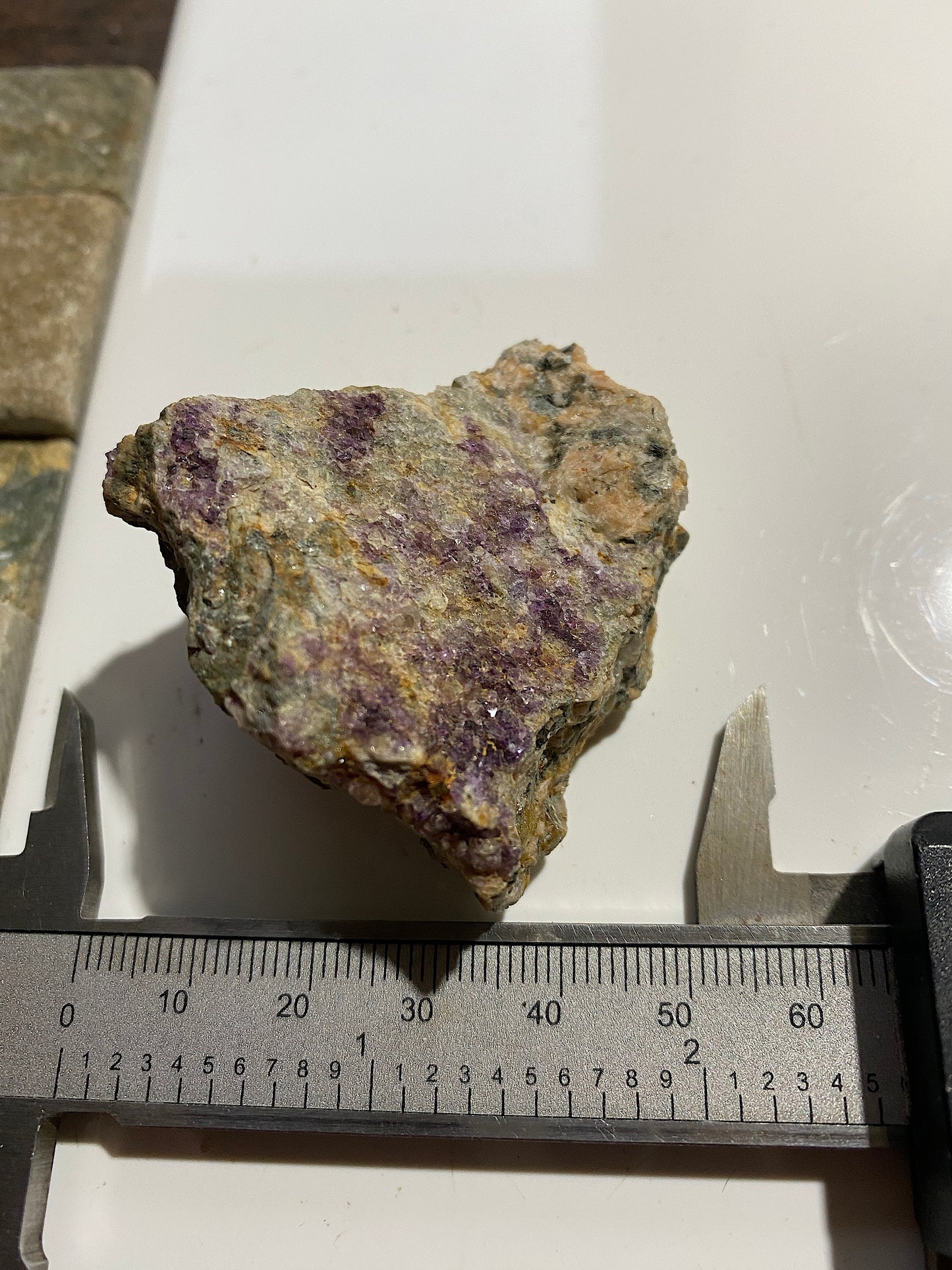 FLUORITE/CHLORITE/MUSCOVITE : PANASQUEIRA MINES, PORTUGAL  56g MF4730