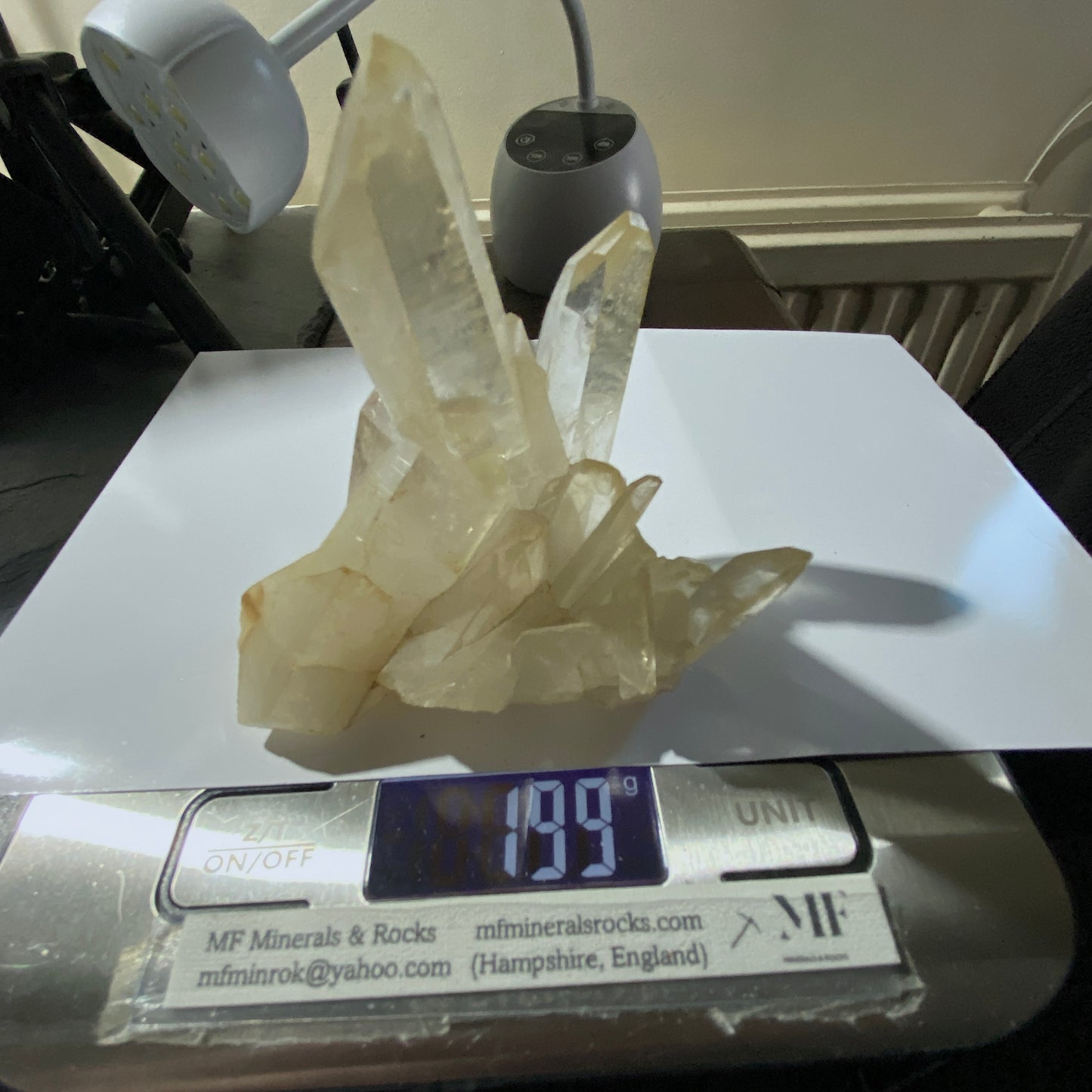 ASSEMBLAGE DE CRISTAL DE QUARTZ DU MONT IDA, ARKANSAS. 200g MF862