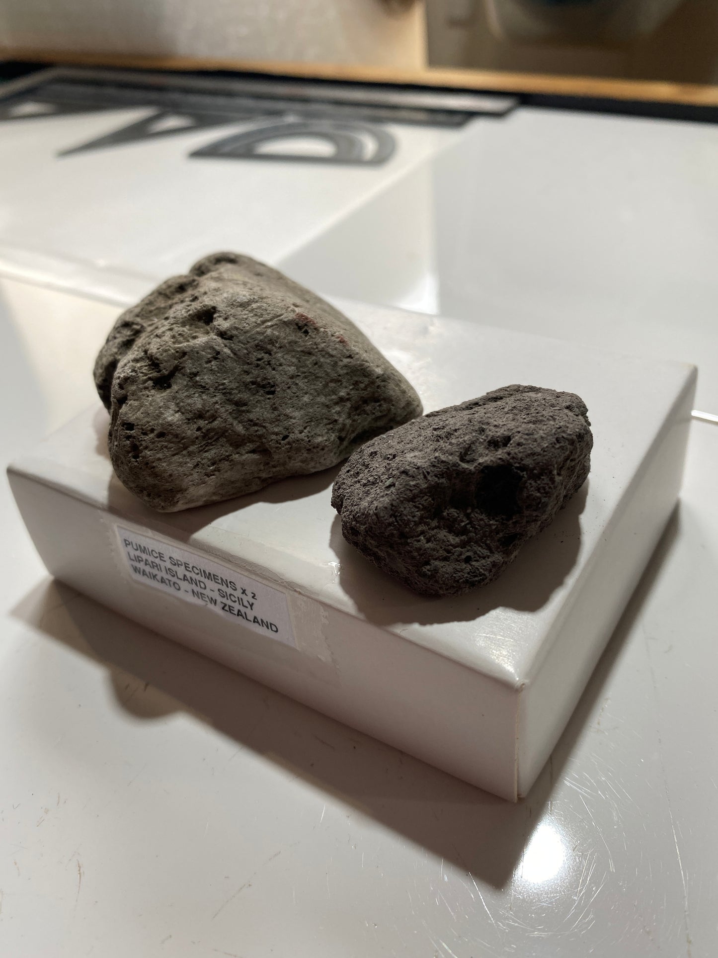 PUMICE : LIPARI ISLAND, SICILY & WHAREWAKA, NEW ZEALAND. MF4731