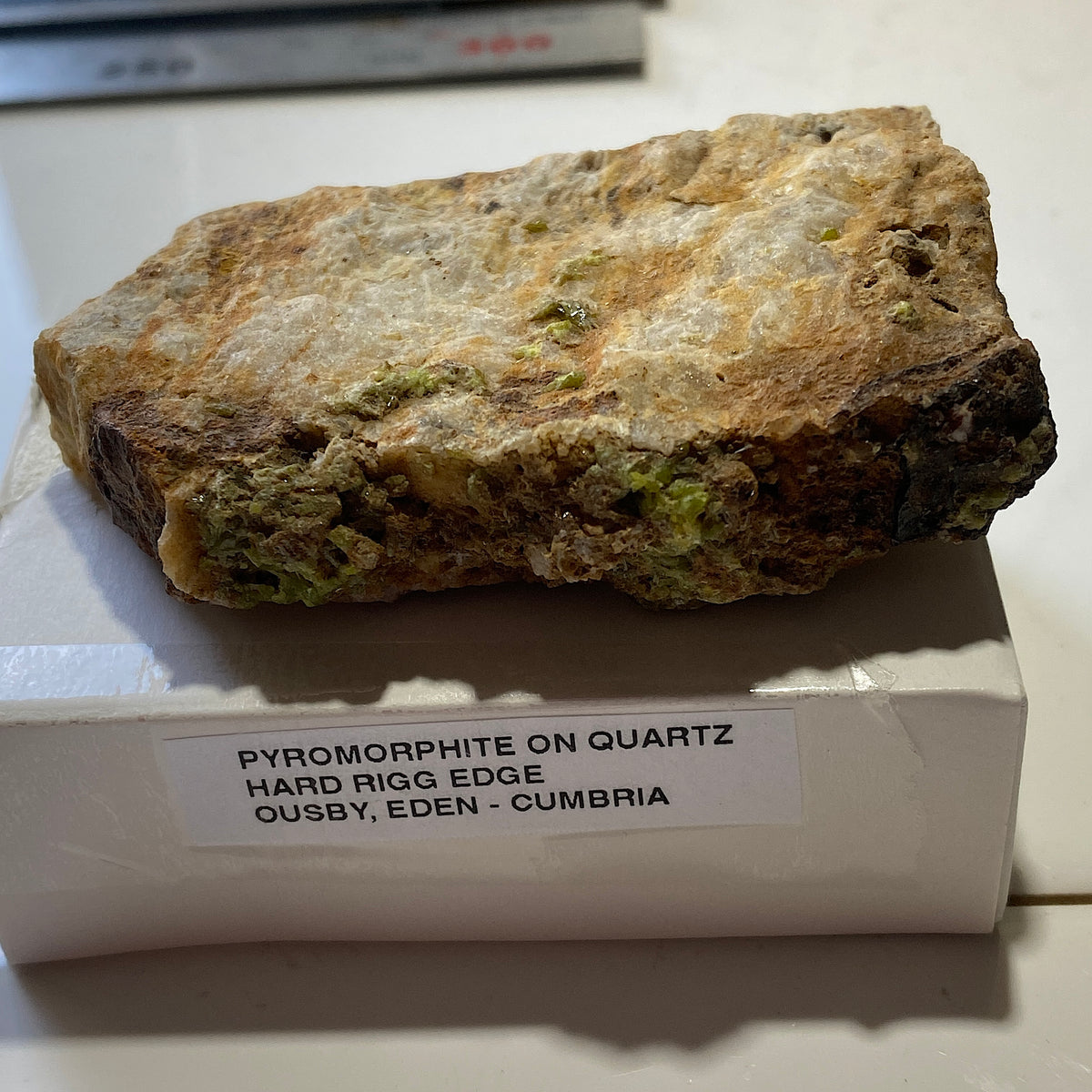 PYROMORPHITE ON QUARTZ : HARD RIGG EDGE, OUSBY, EDEN, CUMBRIA 102g MF5402