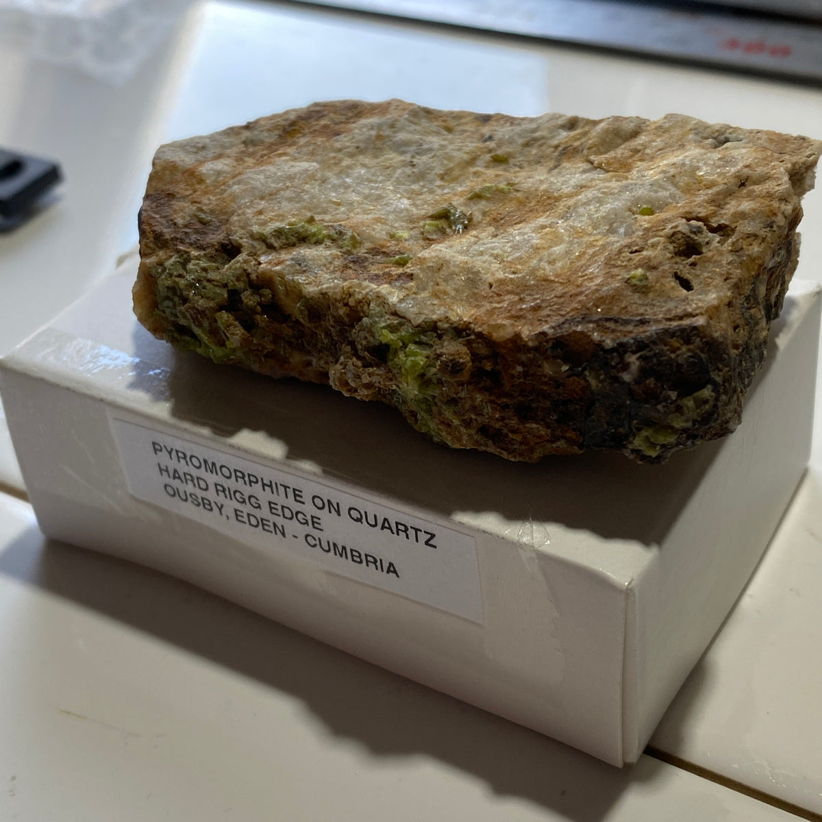 PYROMORPHITE ON QUARTZ : HARD RIGG EDGE, OUSBY, EDEN, CUMBRIA 102g MF5402