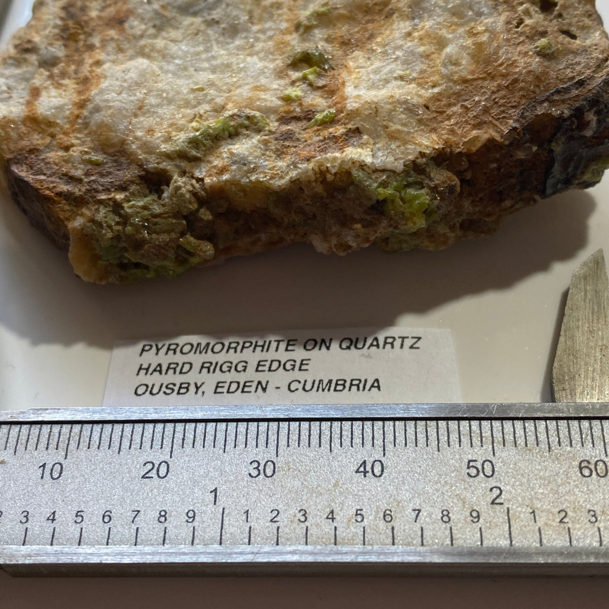 PYROMORPHITE ON QUARTZ : HARD RIGG EDGE, OUSBY, EDEN, CUMBRIA 102g MF5402