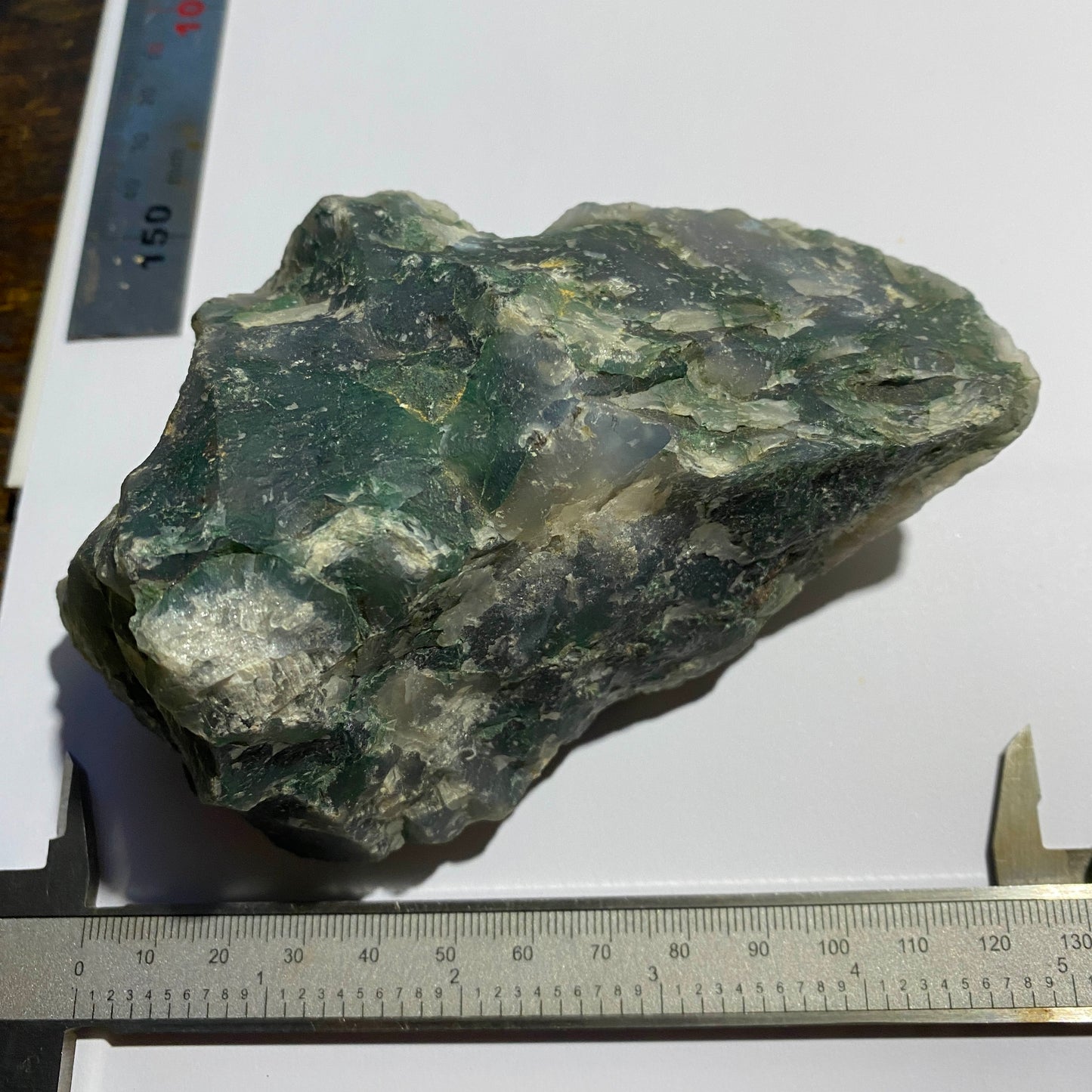 ÁGATA VERDE CON CUARZO DE MORBI, INDIA GRANDE 553g MF895