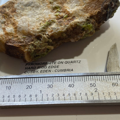 PYROMORPHITE ON QUARTZ : HARD RIGG EDGE, OUSBY, EDEN, CUMBRIA 102g MF5402