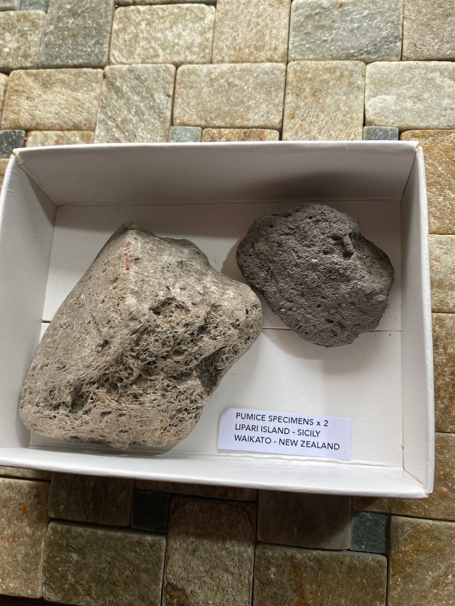 PUMICE : LIPARI ISLAND, SICILY & WHAREWAKA, NEW ZEALAND. MF4731