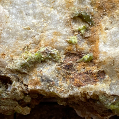 PYROMORPHITE ON QUARTZ : HARD RIGG EDGE, OUSBY, EDEN, CUMBRIA 102g MF5402