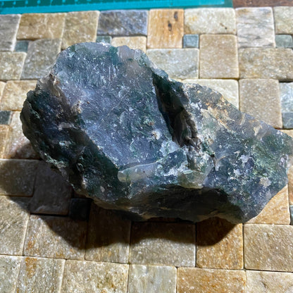 ÁGATA VERDE CON CUARZO DE MORBI, INDIA GRANDE 553g MF895