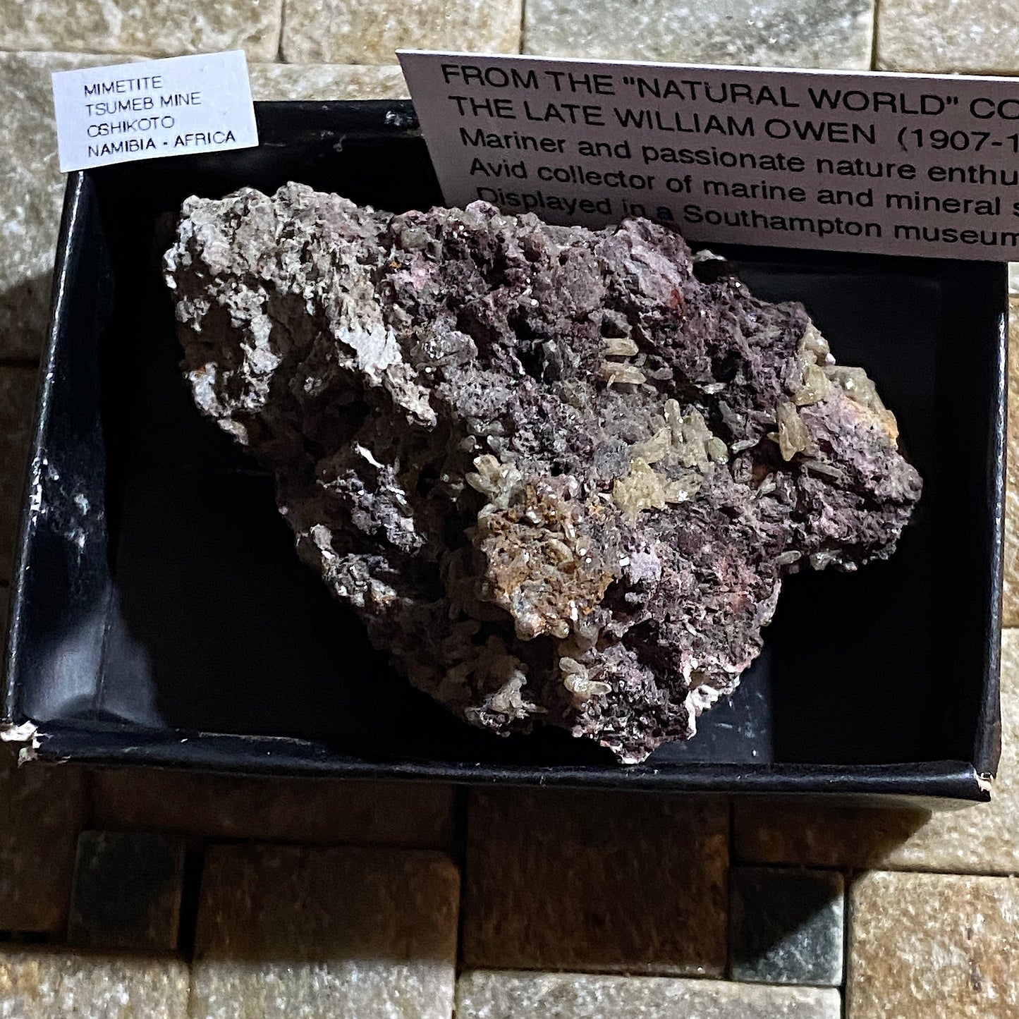 MIMETITE [ETC] - TSUMEB MINE, OSHIKOTO, NAMIBIA, AFRICA 78g MF820