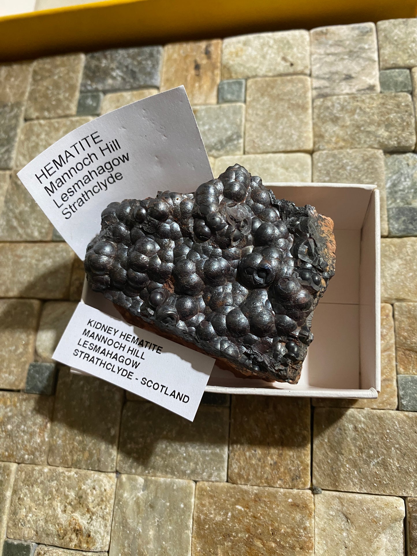 "KIDNEY" HEMATITE : MANNOCH HILL, LESMAHAGOW, STRATHCLYDE, SCOTLAND 211g MF4802