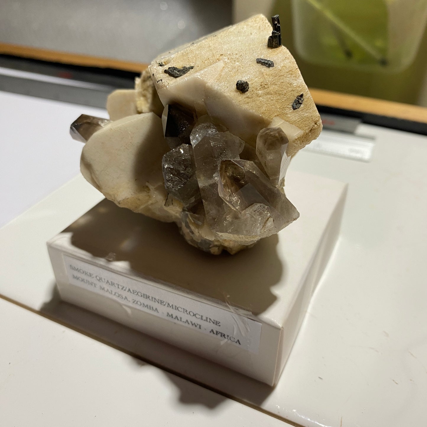 MICROCLINE WITH SMOKE QUARTZ &AEGIRINE LOVELY PIECE FROM MALAWI 286g MF813