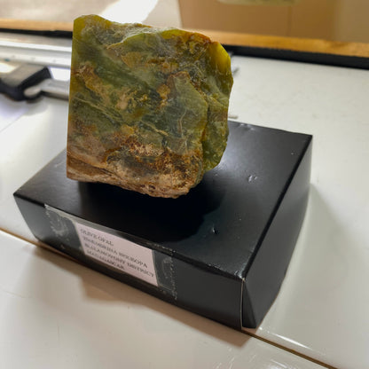 OPAL :  OLIVE VARIETY - TANAMARINA BEKISOPA, IKALAMOVONY, MADAGASCAR  275g MF886