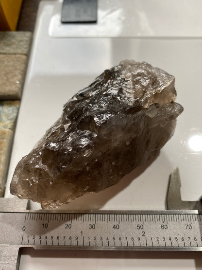 SMOKE QUARTZ : GLENFARG, OCHIL HILLS, PERTH&KINROSS, SCOTLAND 150g MF4806